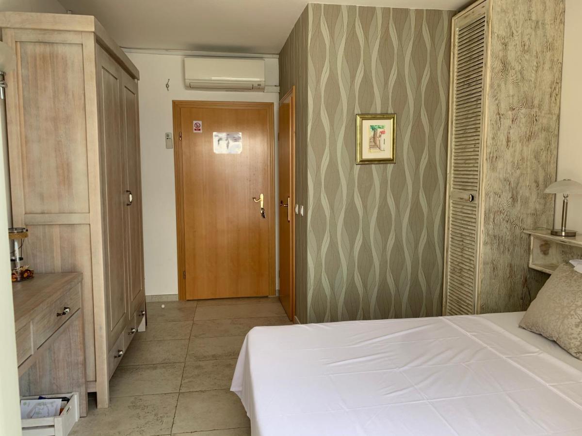 House Sveti Jakov 4*